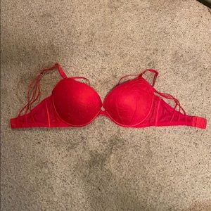 Victoria’s Secret 34DDD Red Lace Push Up Bra